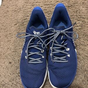 Nike Kobes— size 10.5